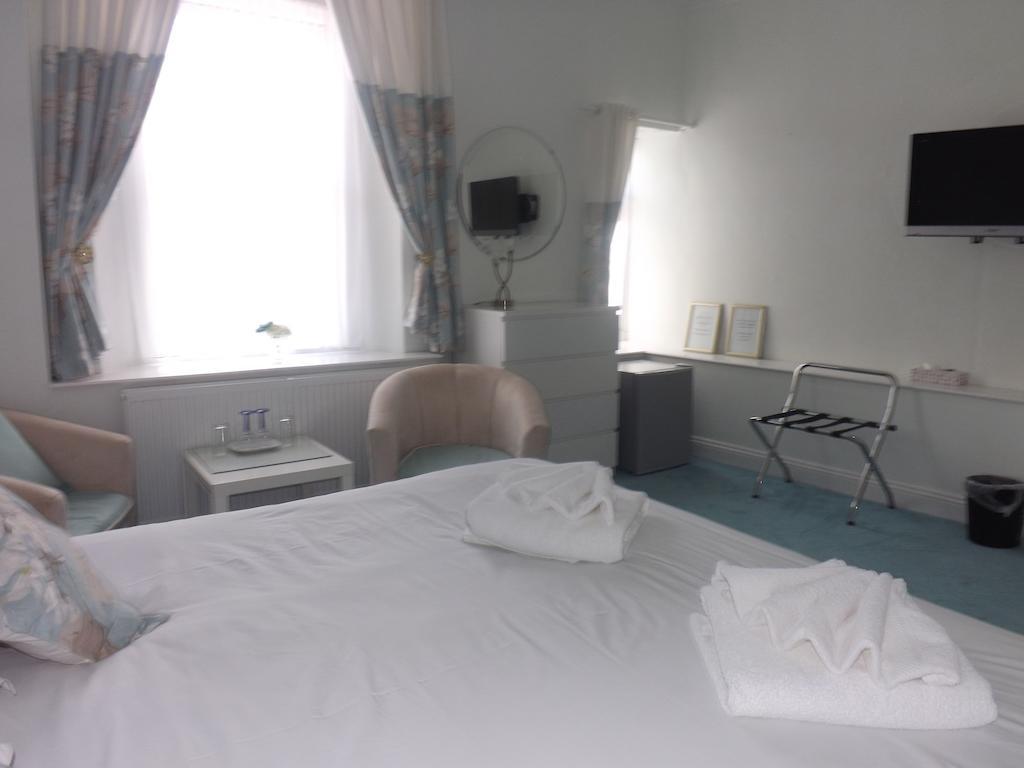 The Rosita Hotel Weston-super-Mare Room photo